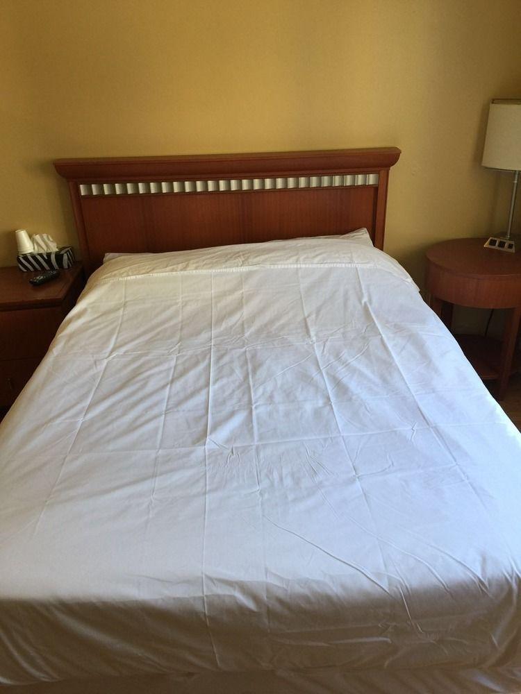 Toronto Central Hotel Екстериор снимка