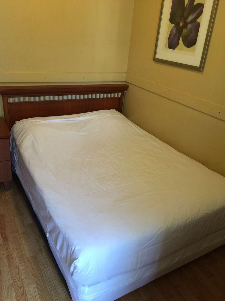 Toronto Central Hotel Екстериор снимка